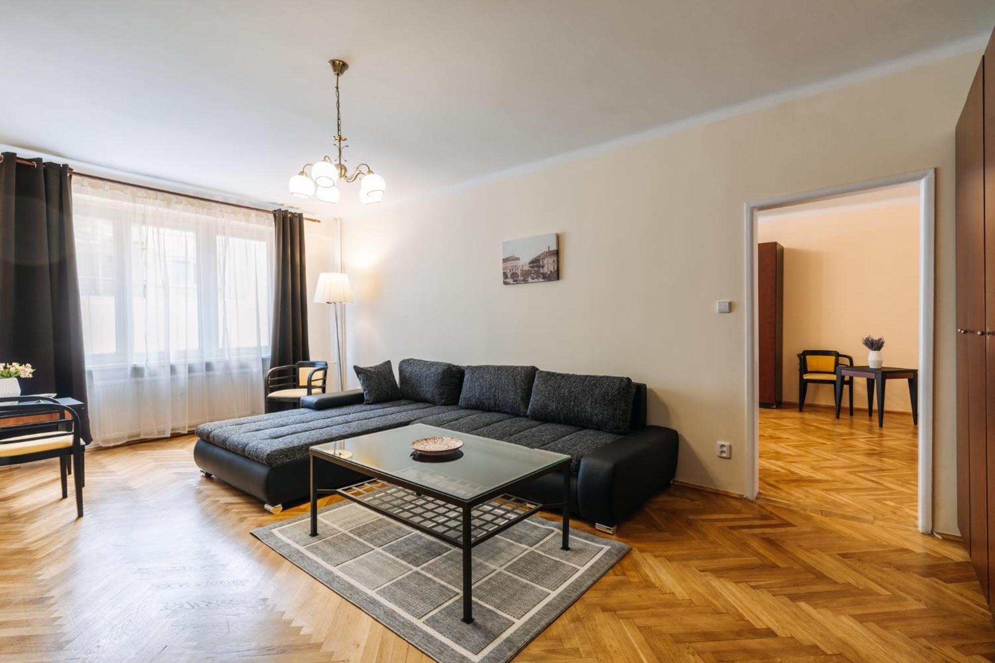 Apartments Tgm 11 Karlovy Vary Quarto foto