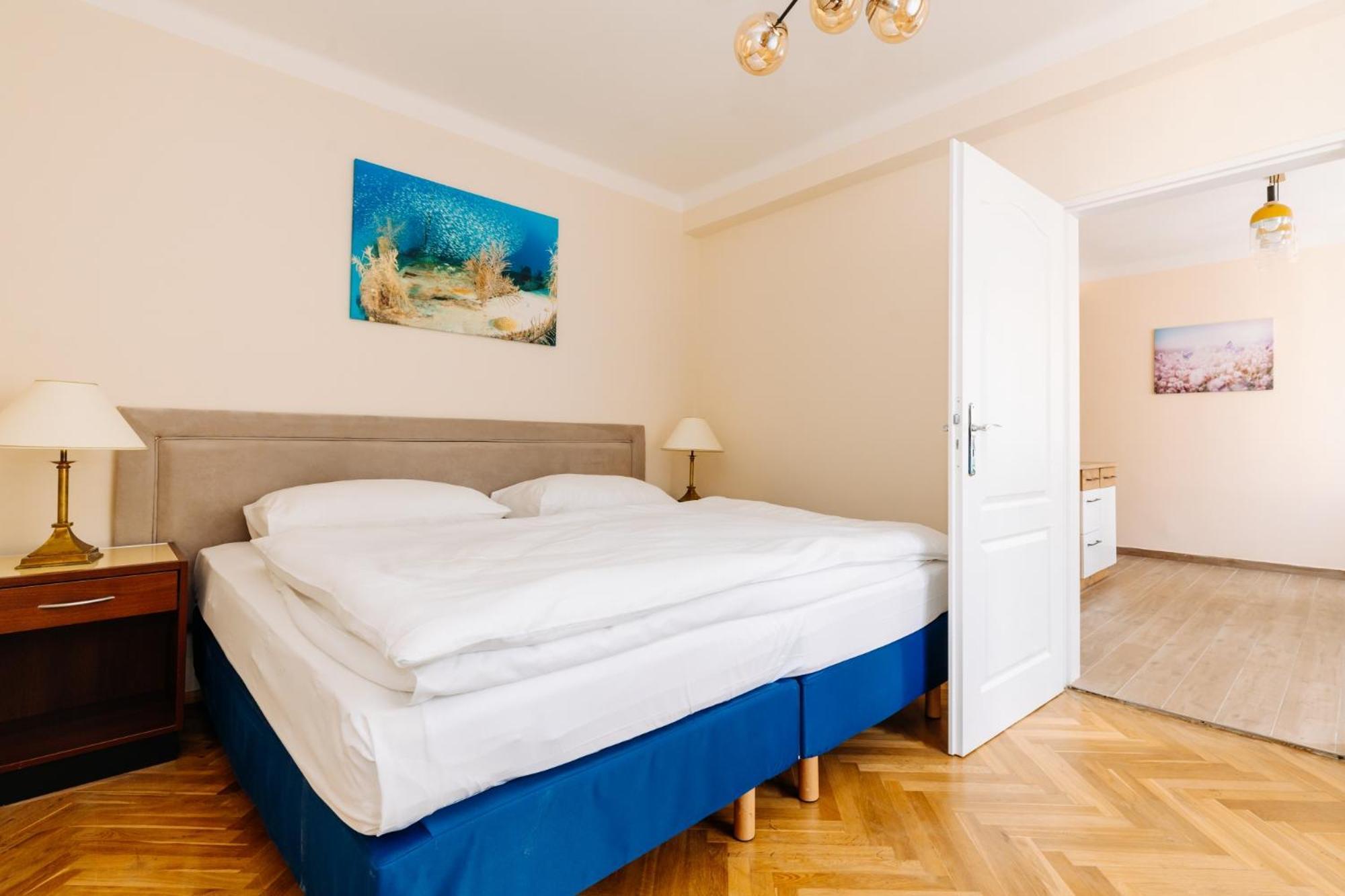 Apartments Tgm 11 Karlovy Vary Exterior foto